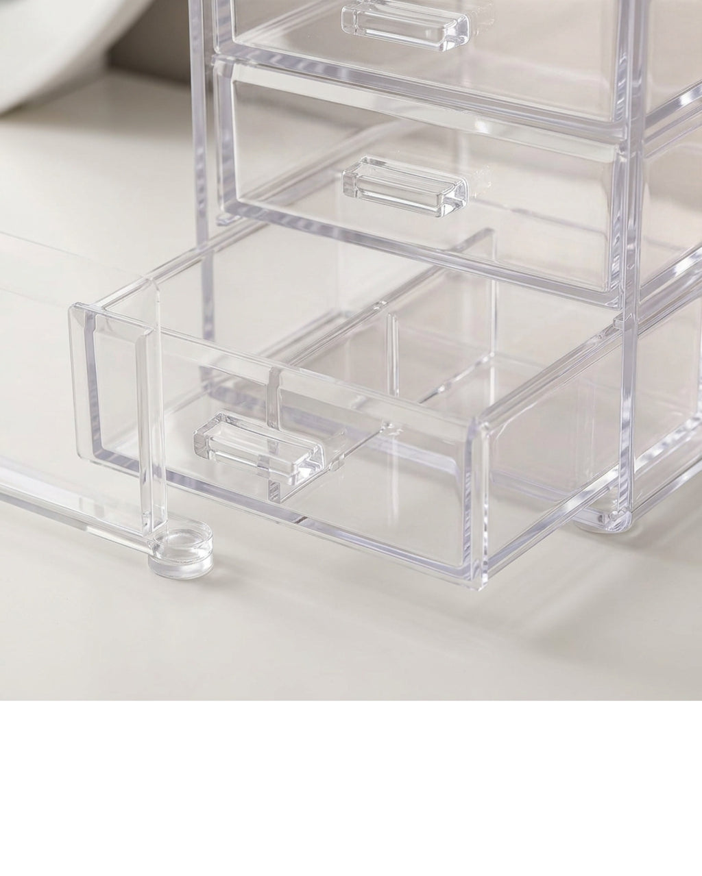 Wqos Clear Acrylic Cosmetic Organizer 24 cm Three Drawers - Detail view