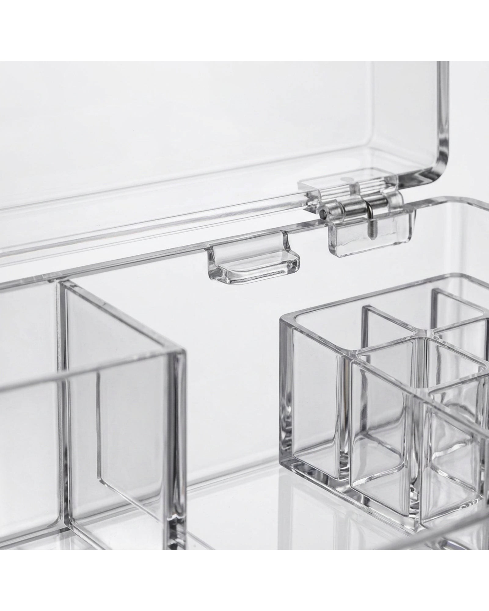 Wqos Clear Acrylic Cosmetic Storage Box 26 cm Hinged Lid - Detail view